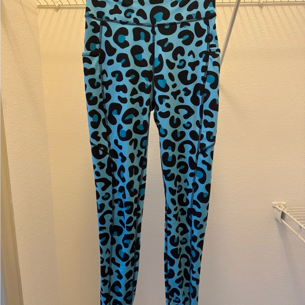 POP Fit Blue and Black Leopard Print Leggings
